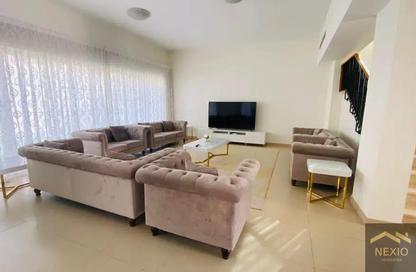 Villa - 4 Bedrooms - 5 Bathrooms for rent in Nad Al Sheba Villas - Nad Al Sheba 3 - Nad Al Sheba - Dubai Villa - 4 Bedrooms - 5 Bathrooms for rent in Nad Al Sheba Villas - Nad Al Sheba 3 - Nad Al Sheba - Dubai