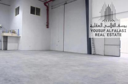 Warehouse - Studio - 4 Bathrooms for sale in Umm Al Thuoob - Umm Al Quwain