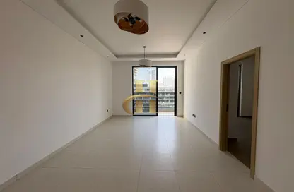 شقة - غرفة نوم - 2 حمامات للايجار في ه ثلاثة بواسطة أورورا - منطقة 11 - قرية جميرا الدائرية - دبي