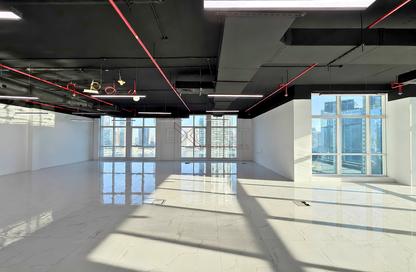 Office Space - Studio - 1 Bathroom for rent in Grosvenor Office Tower - Business Bay - Dubai
