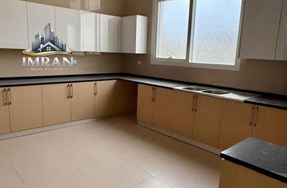 Villa - 5 Bedrooms - 7 Bathrooms for rent in Al Hooshi Villas - Hoshi - Al Badie - Sharjah Villa - 5 Bedrooms - 7 Bathrooms for rent in Al Hooshi Villas - Hoshi - Al Badie - Sharjah
