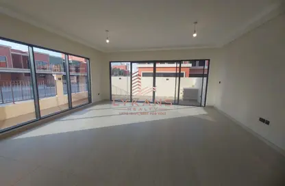 Townhouse - 5 Bedrooms - 5 Bathrooms for rent in Portofino - Damac Lagoons - Dubai