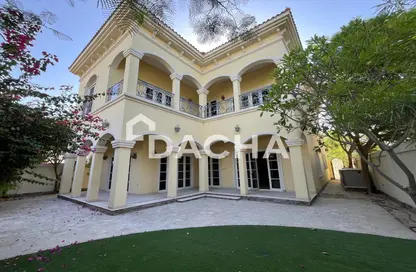 Villa - 5 Bedrooms - 6 Bathrooms for rent in The Centro - The Villa - Dubai