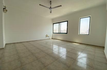 Apartment - Studio - 1 for rent in Al Majaz 1 - Al Majaz - Sharjah