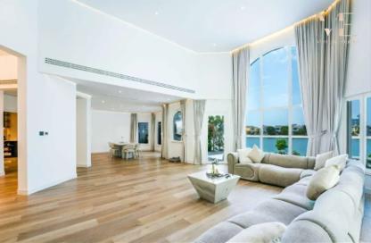 Villa - 4 Bedrooms - 5 Bathrooms for rent in Garden Homes Frond B - Garden Homes - Palm Jumeirah - Dubai