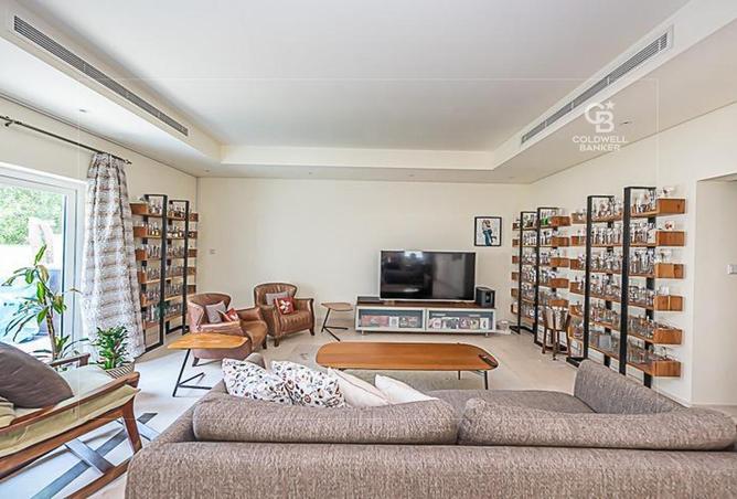 65154390 - Property Image 2