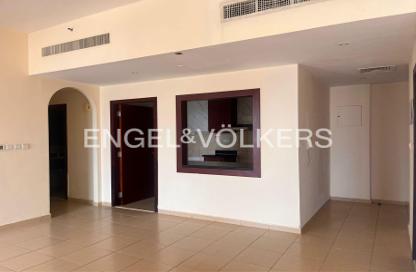 Apartment - 2 Bedrooms - 3 Bathrooms for rent in Rimal 3 - Rimal - Jumeirah Beach Residence - Dubai