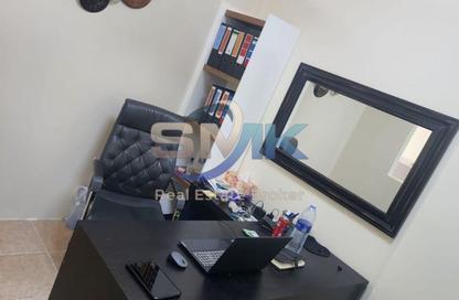 محل - استوديو - 1 حمام للايجار في طراز يوناني - المدينة العالمية - دبي محل - استوديو - 1 حمام للايجار في طراز يوناني - المدينة العالمية - دبي