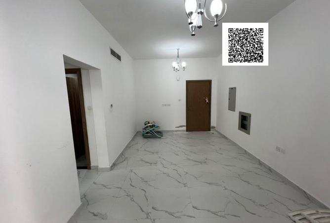 73112609 - Property Image 2