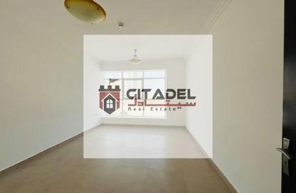 Apartment - 2 - 2 for rent in Al Majaz 2 - Al Majaz - Sharjah