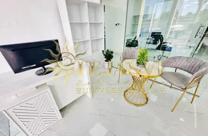 مكتب - غرفة نوم - 1 حمام للايجار في ريم ريزدنسي - الكرامة - دبي