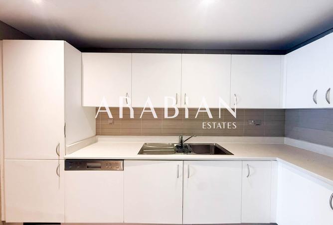 Spacious 1BR | Unfurnished | Prime Palm Jumeirah photo 3