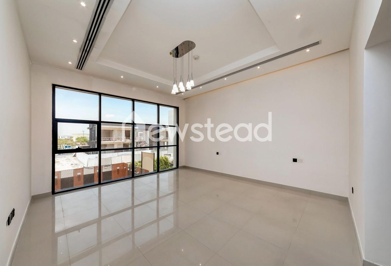 Perfect Family Home | Custom Villa | 5 Bed photo 10
