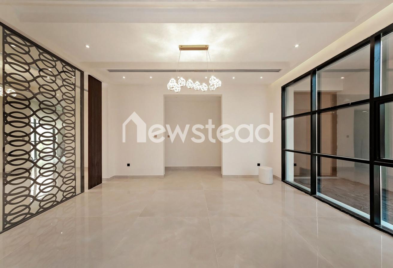 Perfect Family Home | Custom Villa | 5 Bed photo 7