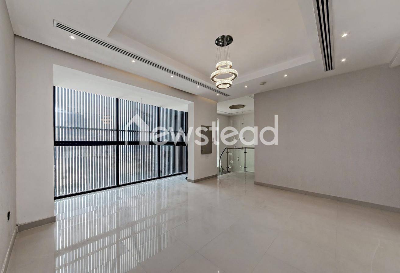 Perfect Family Home | Custom Villa | 5 Bed photo 13