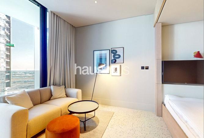 High Floor | Motivated Landlord | Furnished photo 2