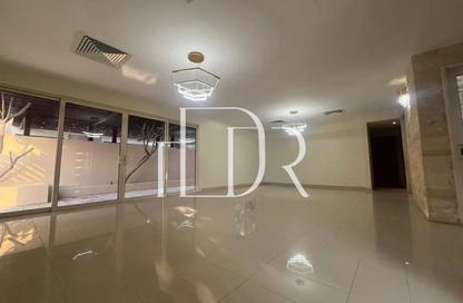 Villa - 4 - 5 for sale in Al Raha Gardens - Abu Dhabi
