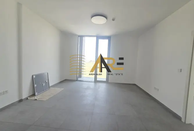 153744127 - Property Image 3