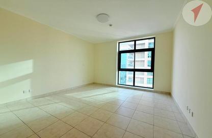 Apartment - 2 Bedrooms - 2 Bathrooms for rent in The Links East Tower - The Links - The Views - Dubai