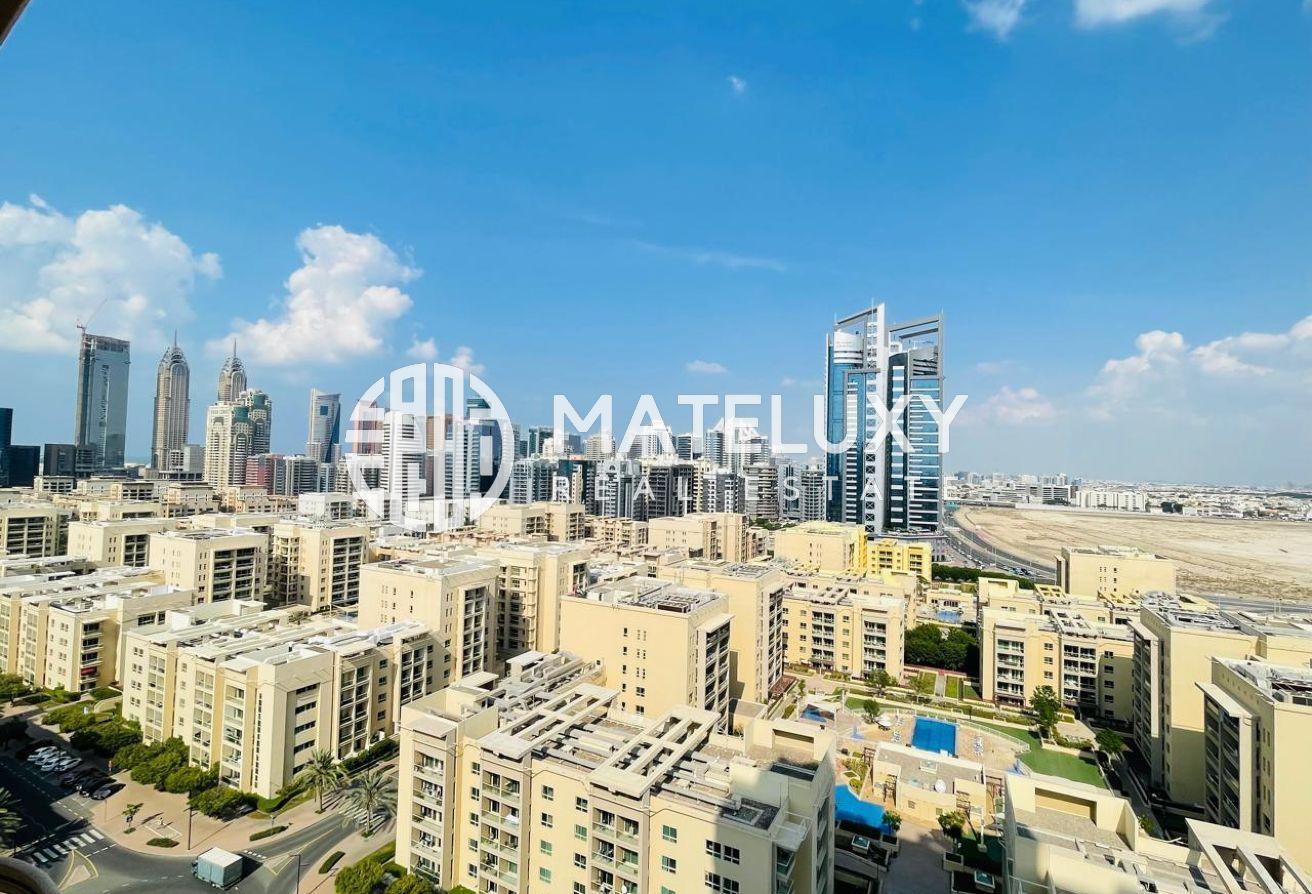 Vacant Now || Unfurnished || Spacious Layout photo 10