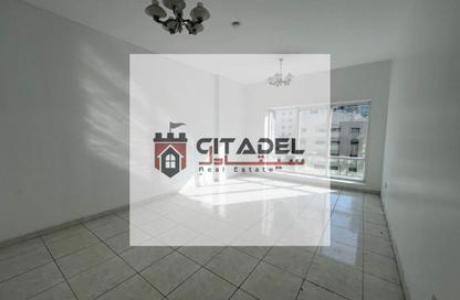 Apartment - 1 - 2 for rent in Al Majaz 1 - Al Majaz - Sharjah