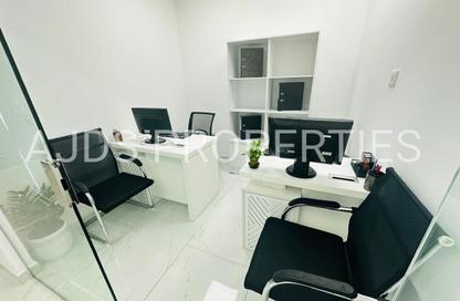 Office Space - Studio - 1 Bathroom for rent in Reem Residency - Al Karama - Dubai