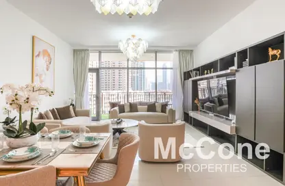 Apartment - 3 Bedrooms - 3 Bathrooms for rent in Boulevard Crescent Tower 1 - BLVD Crescent - Downtown Dubai - Dubai