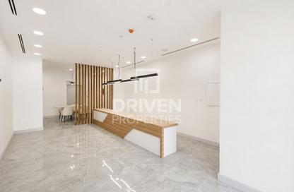 Retail - Studio - 1 for rent in Noor Residence - Jumeirah Garden City - Al Satwa - Dubai