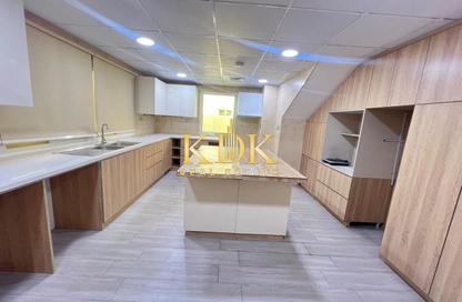 Villa - 4 - 6 for rent in Nakheel Circle Villas - Jumeirah Village Circle - Dubai