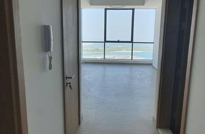 Apartment - 1 - 2 for sale in Al Mamzar - Al Mamzar - Sharjah - Sharjah