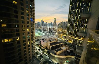 Apartment - 1 Bedroom - 2 Bathrooms for rent in Burj Al Nujoom - Downtown Dubai - Dubai