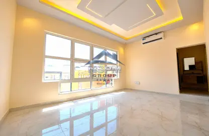 Apartment - 2 Bedrooms - 2 Bathrooms for rent in Al Saada Street - Al Mushrif - Abu Dhabi