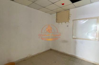 Warehouse - Studio - 1 Bathroom for rent in Industrial Area 13 - Sharjah Industrial Area - Sharjah