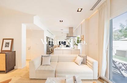 Townhouse - 2 Bedrooms - 3 Bathrooms for sale in Springs 14 - The Springs - Dubai