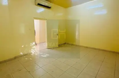 سكن الموظفين - استوديو - 8 حمامات للايجار في المرحلة 2 - مجمع دبي للاستثمار - دبي