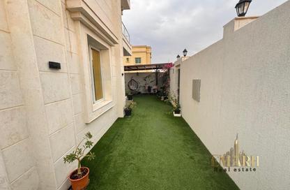 Villa - 3 Bedrooms - 5 Bathrooms for rent in Al Yasmeen 1 - Al Yasmeen - Ajman