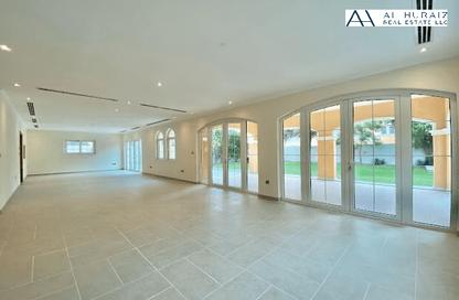 Villa - 5 Bedrooms - 6 Bathrooms for rent in Jumeirah Park Homes - Jumeirah Park - Dubai