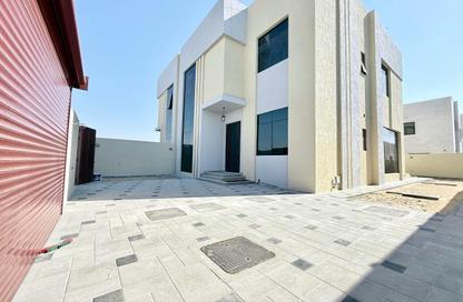 Villa - 5 Bedrooms - 6 Bathrooms for rent in Hoshi - Al Badie - Sharjah