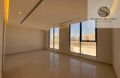 Villa - 5 Bedrooms - 7+ Bathrooms for rent in Al Aweer 1 - Al Aweer - Dubai