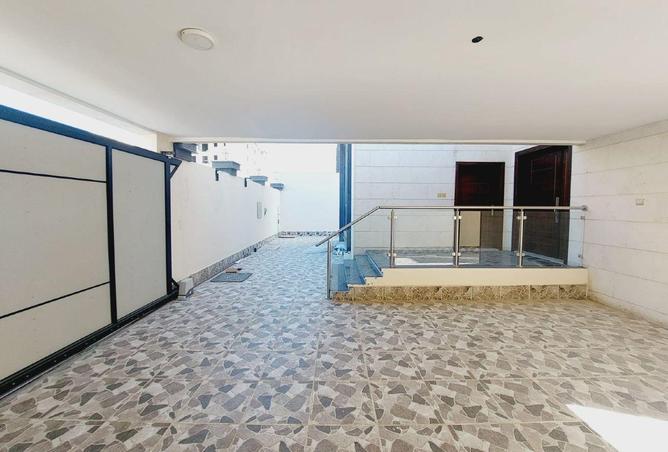 16060004 - Property Image 3