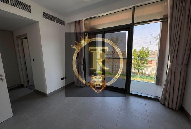 102011290 - Property Main Image