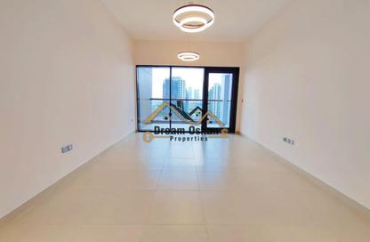 Apartment - 2 Bedrooms - 3 Bathrooms for rent in Al Waleed Garden 2 - Al Waleed Garden - Al Jaddaf - Dubai
