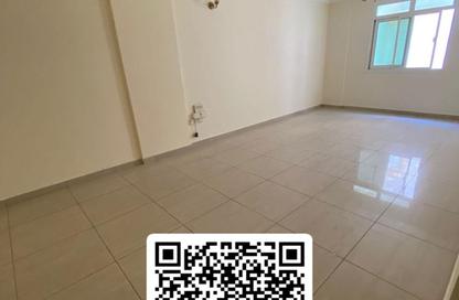 Apartment - 2 Bedrooms - 2 Bathrooms for rent in Al Qulaya'ah - Al Sharq - Sharjah