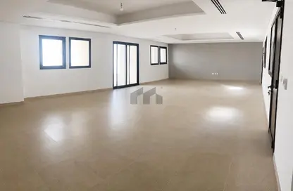 Villa - 5 Bedrooms for sale in Madinat Al Riyad - Abu Dhabi