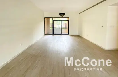 شقة - 2 غرف نوم - 2 حمامات للايجار في الغزلان  3 - الغزلان - جرينز - دبي