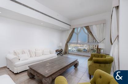 Apartment - 2 Bedrooms - 2 Bathrooms for sale in Marina Residences 4 - Marina Residences - Palm Jumeirah - Dubai Apartment - 2 Bedrooms - 2 Bathrooms for sale in Marina Residences 4 - Marina Residences - Palm Jumeirah - Dubai