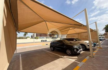 Apartment - 4 Bedrooms - 5 Bathrooms for rent in Al Muntazah - Abu Dhabi