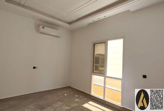 99139808 - Property Image 3