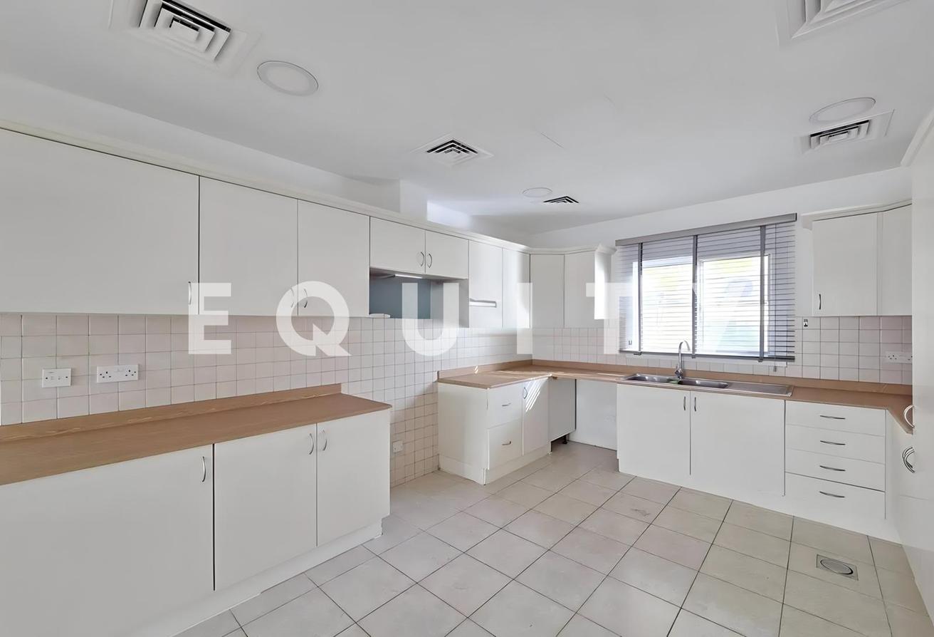 Type 5 | Single Row | Near Lake | 3BR + Maid photo 9