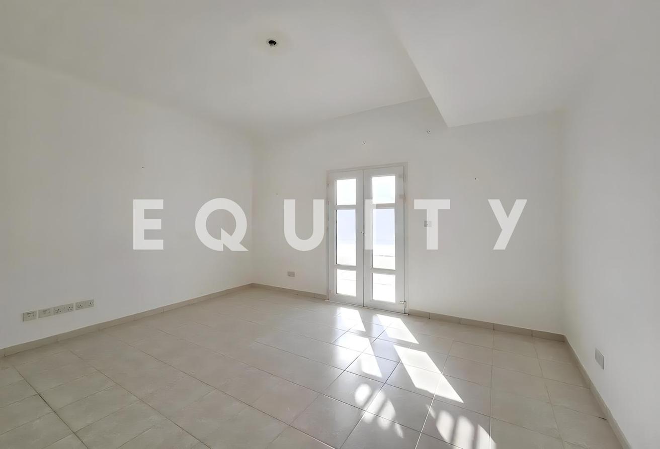 Type 5 | Single Row | Near Lake | 3BR + Maid photo 28